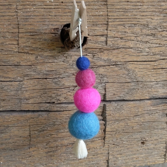 Felted wool ball essential oil diffuser
